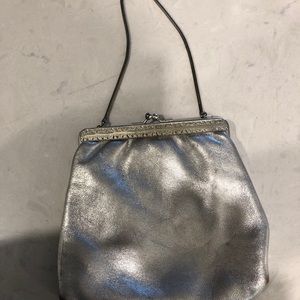 Vintage purse silver leather 🤍